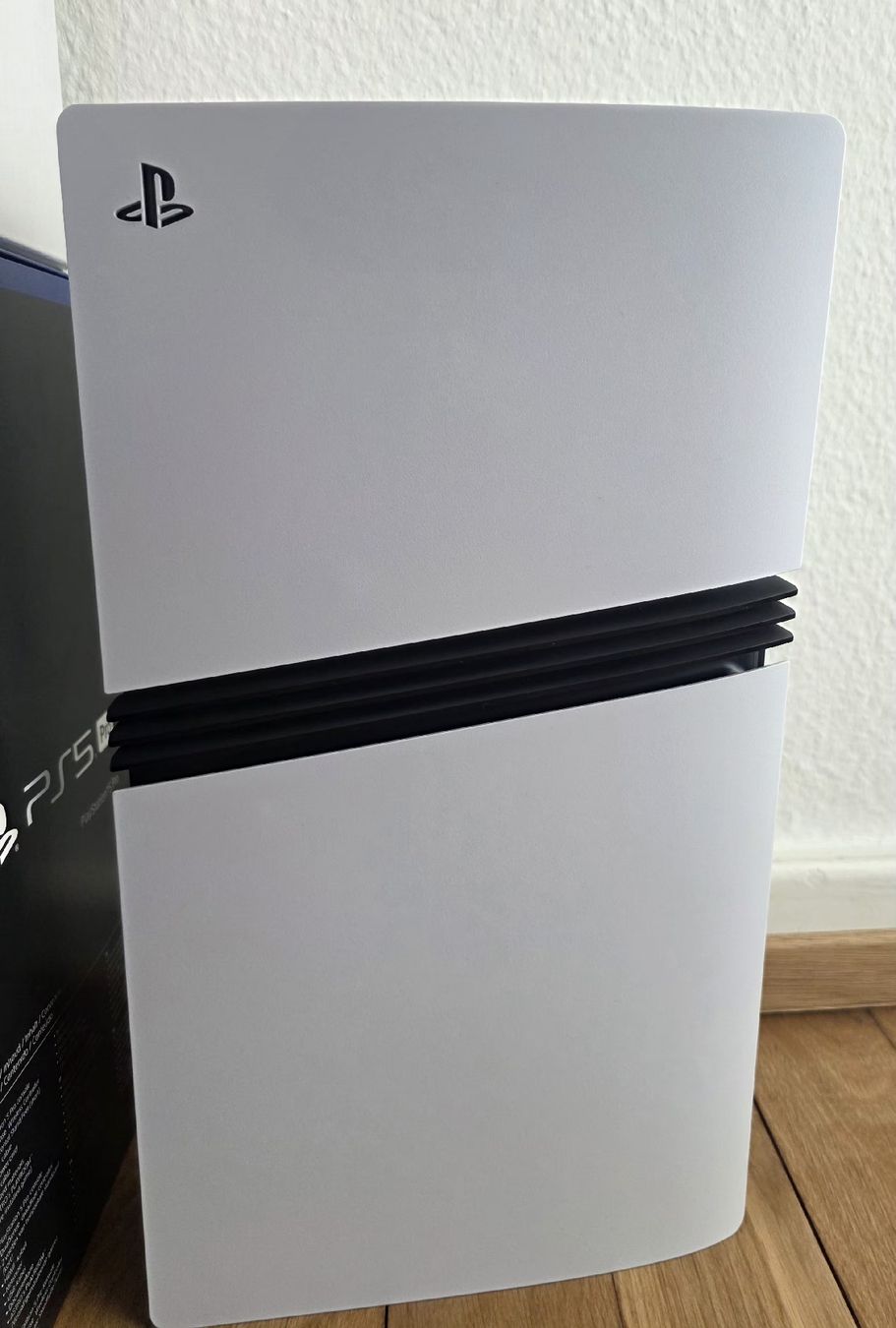 Sony Konsolen: Playstation 5 Pro – Neu (gemäss Beschreibung) aus Basel von Cod1987 3