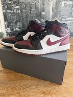 Nike Air Jordan 1 Mid rot schwarz Grösse 38.5