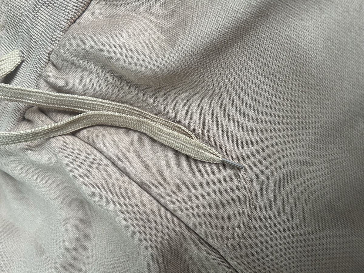 Shein Pantaloni: Jogginghose beige Grösse M von SHEIN  – Usato da Frauenfeld venduto da jae_vs6j 5