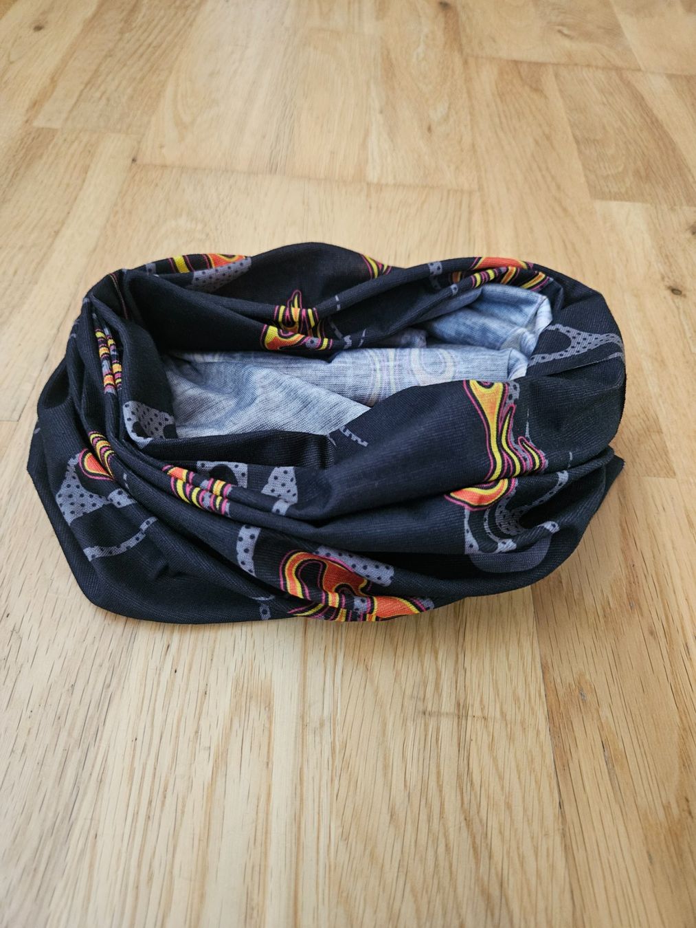 Foulard & Sciarpe: Schlauchtuch Bandana Halstuch – Nuovo e nell'imballaggio originale da St.Gallenkappel venduto da RocknSkull 1
