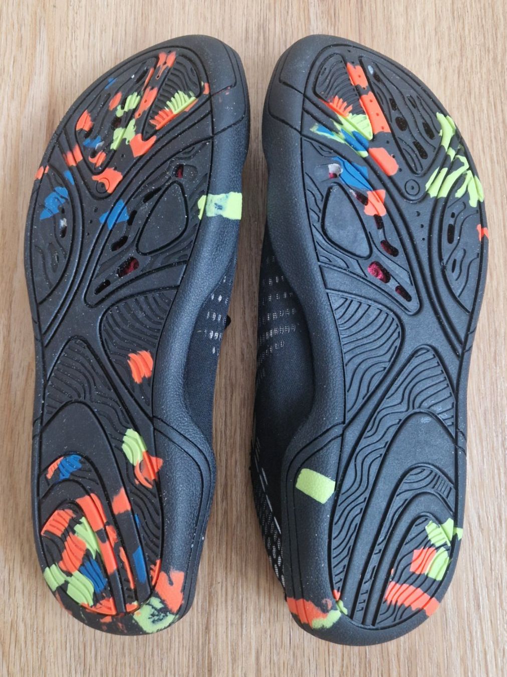 Scarpe per ragazzi: Wasserschuhe – Usato da Lotzwil venduto da DonGavallo 2