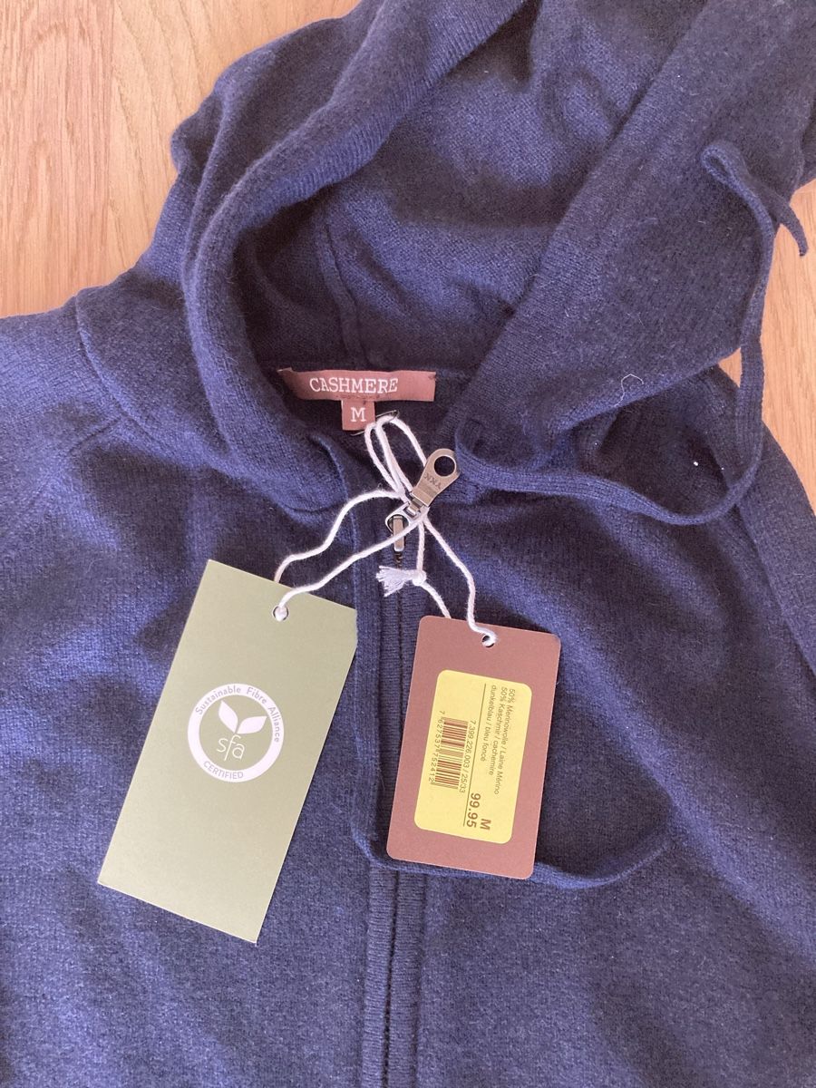 Jacken: fabrikneue Cashmere Jacke, Gr. M – Neu und originalverpackt aus Otelfingen von pat_8jmb 5