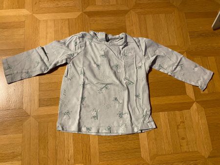 Langarmshirt mit Blumen Gr. 86