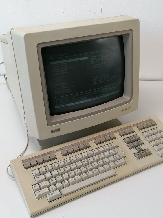 Digital VT340 Terminal inkl. Tastatur (Gebraucht) in Niederdorf für CHF ...