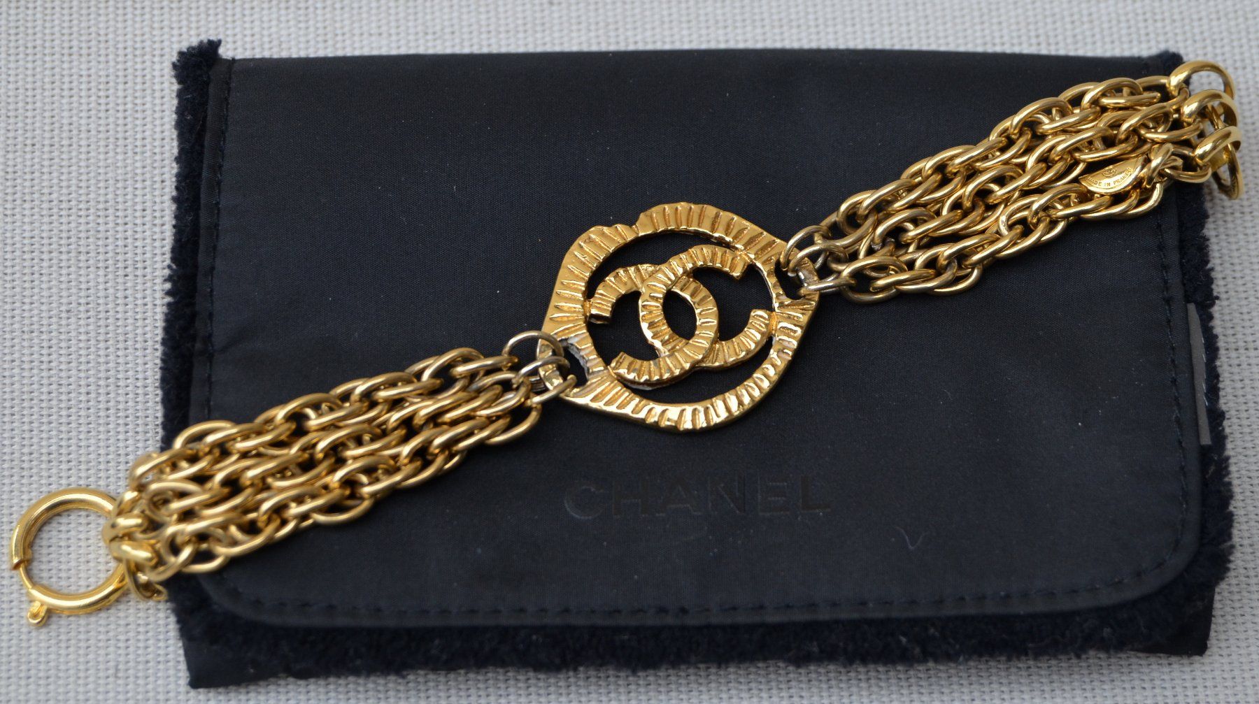Chanel Bracciali & Braccialetti: Chanel Armband / Bracelet – Nuovo e nell'imballaggio originale da Collonges venduto da Auganien