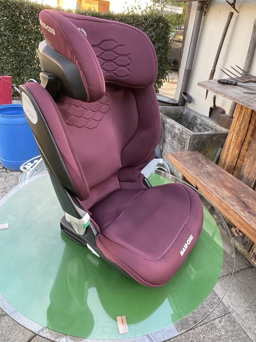 Seggiolini per auto: Kindersitz – Usato da Veltheim AG venduto da Bibi1946