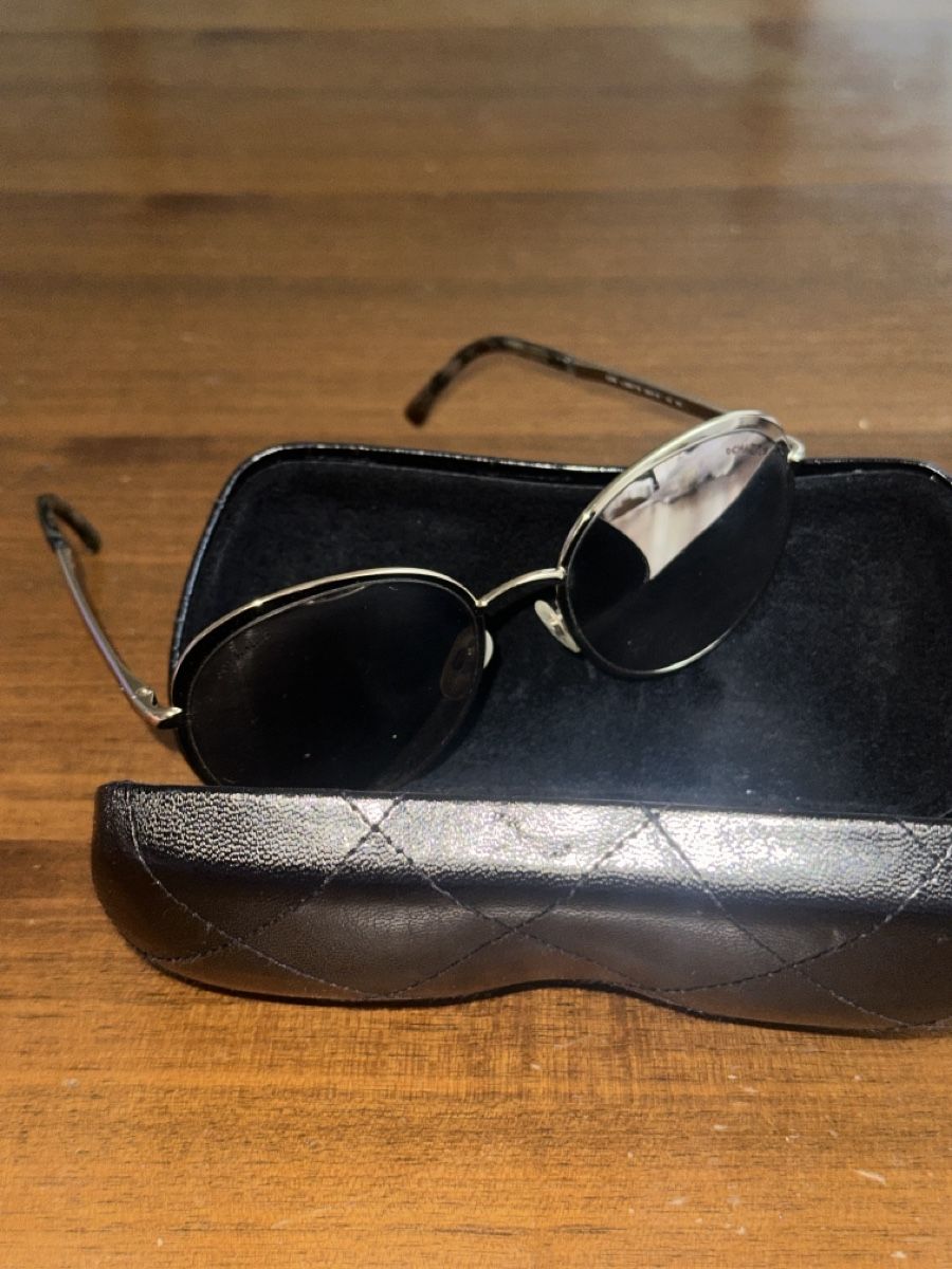Chanel Brillen & Gläser: Chanel Sonnebrille – Gebraucht aus Erlinsbach SO von VWV1 9