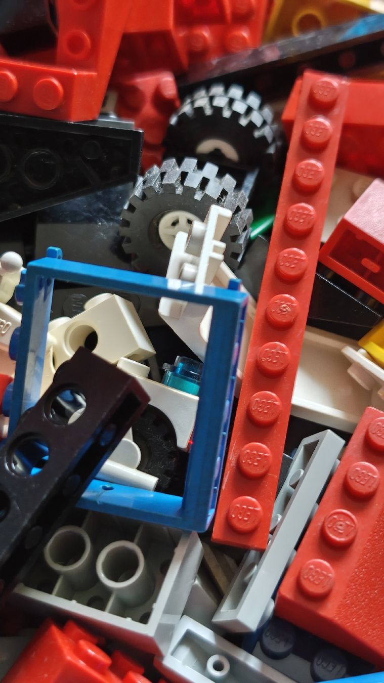 Lego Giocattoli: Lego "Schrott" ca. 2,4 Kilo – Usato da Effretikon venduto da Superkarin7 5