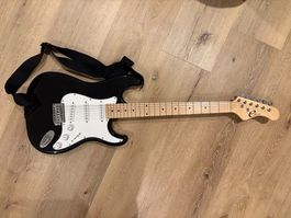 ELECA E-Gitarre Set mit Verstärker & Zubehör