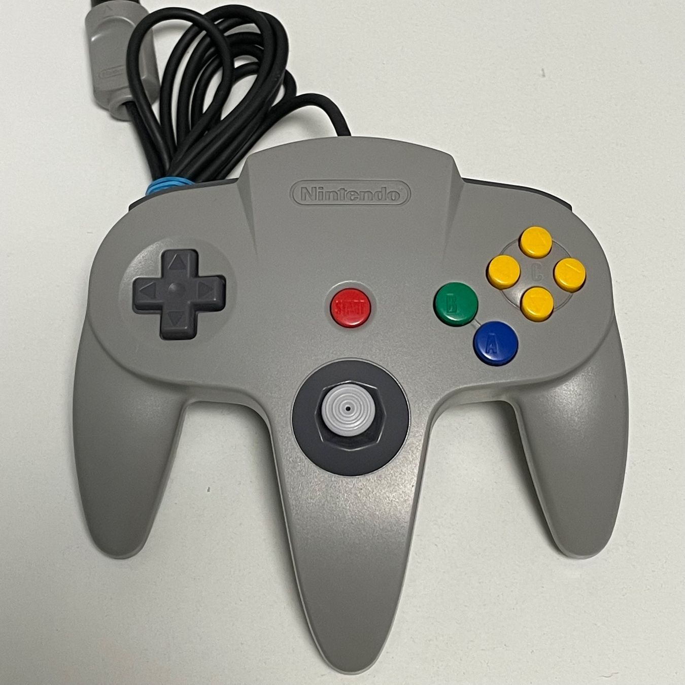Nintendo Controller: n64 Controller Grau – Usato da Mollis venduto da GamingCorner