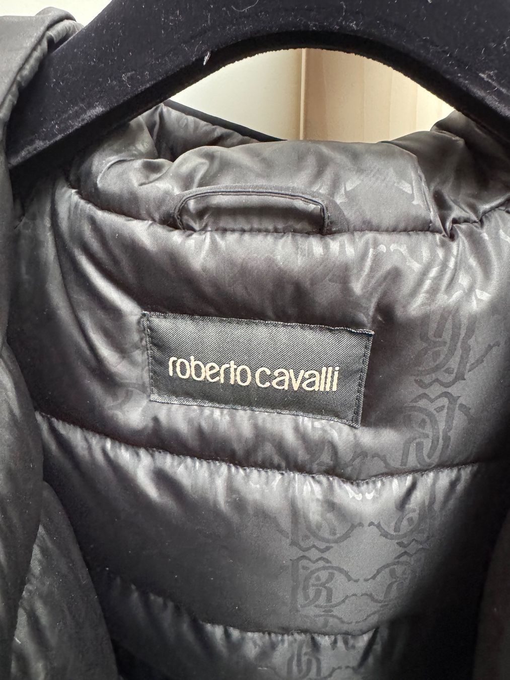 Roberto Cavalli Vestes: Schöne Roberto Cavalli Daunenjacke! – D'occasion à Meilen par Titiano 1