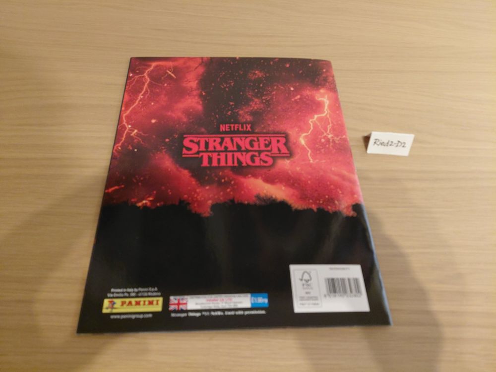100 Cromos Do Album Stranger Things Panini - Álbum de Fotos - Magazine