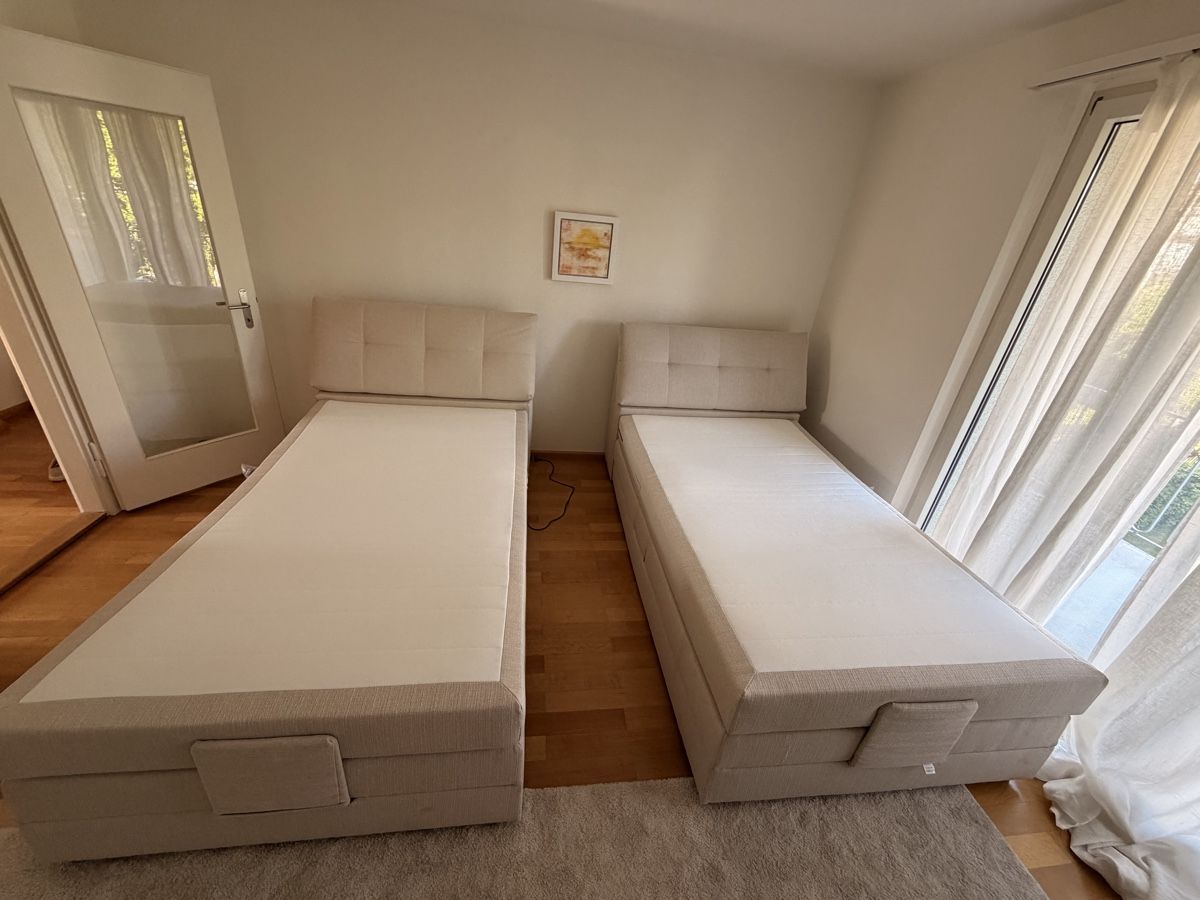 Letti: One or two Adjustable Single Bed Frame, excellent condition! – Nuovo (secondo la descrizione) da Muttenz venduto da mheimsoth 6