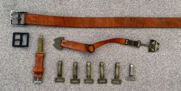 Diverse Ledersachen und Garnituren - Schweizer Armee