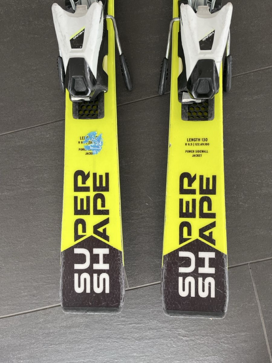 Head Skis: Ski 130cm Head Super Shape – D'occasion à Fischenthal par andivolley 3