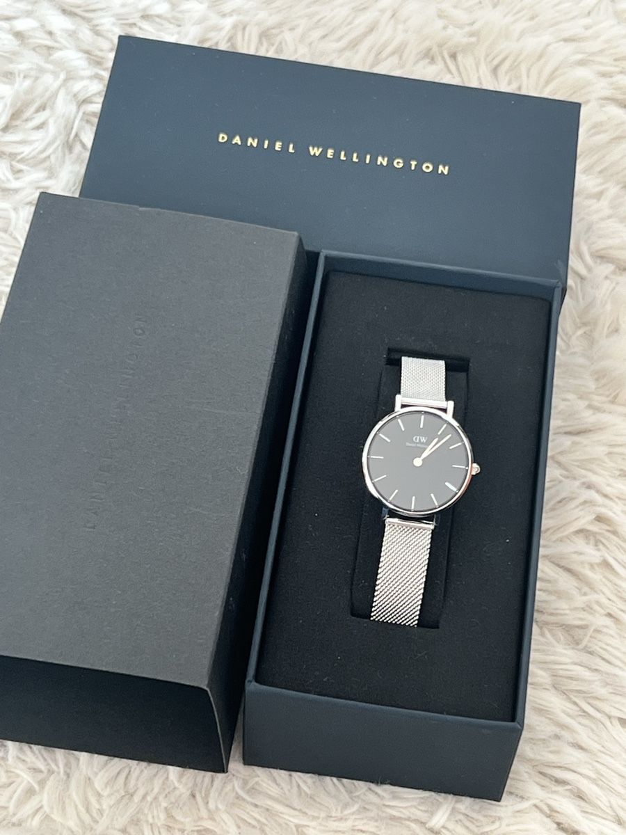 Daniel Wellington Montres: Daniel Wellington Uhr – D'occasion à Basel par beyzaerdo