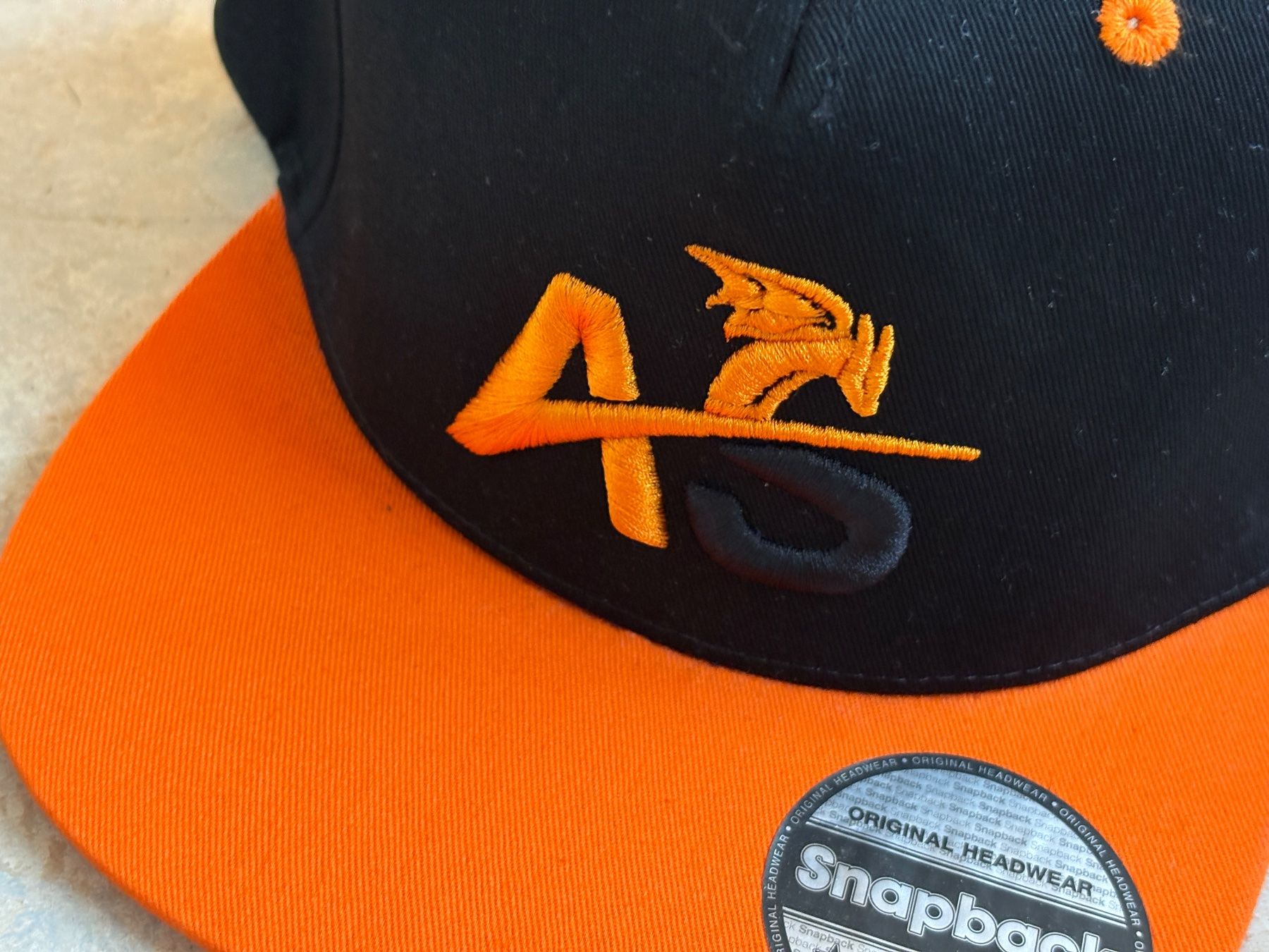 Copricapi, berretti & cappellini: Snapback Cap schwarz/orange (2 Stk.) – Nuovo (secondo la descrizione) da Dietikon venduto da The-Star-Shop 2