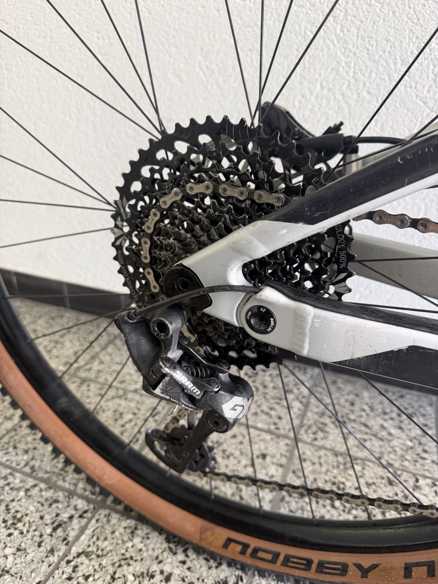 Scott Velos: Scott Genius 940 TOP MTB – Gebraucht aus Stansstad von 91PD 2