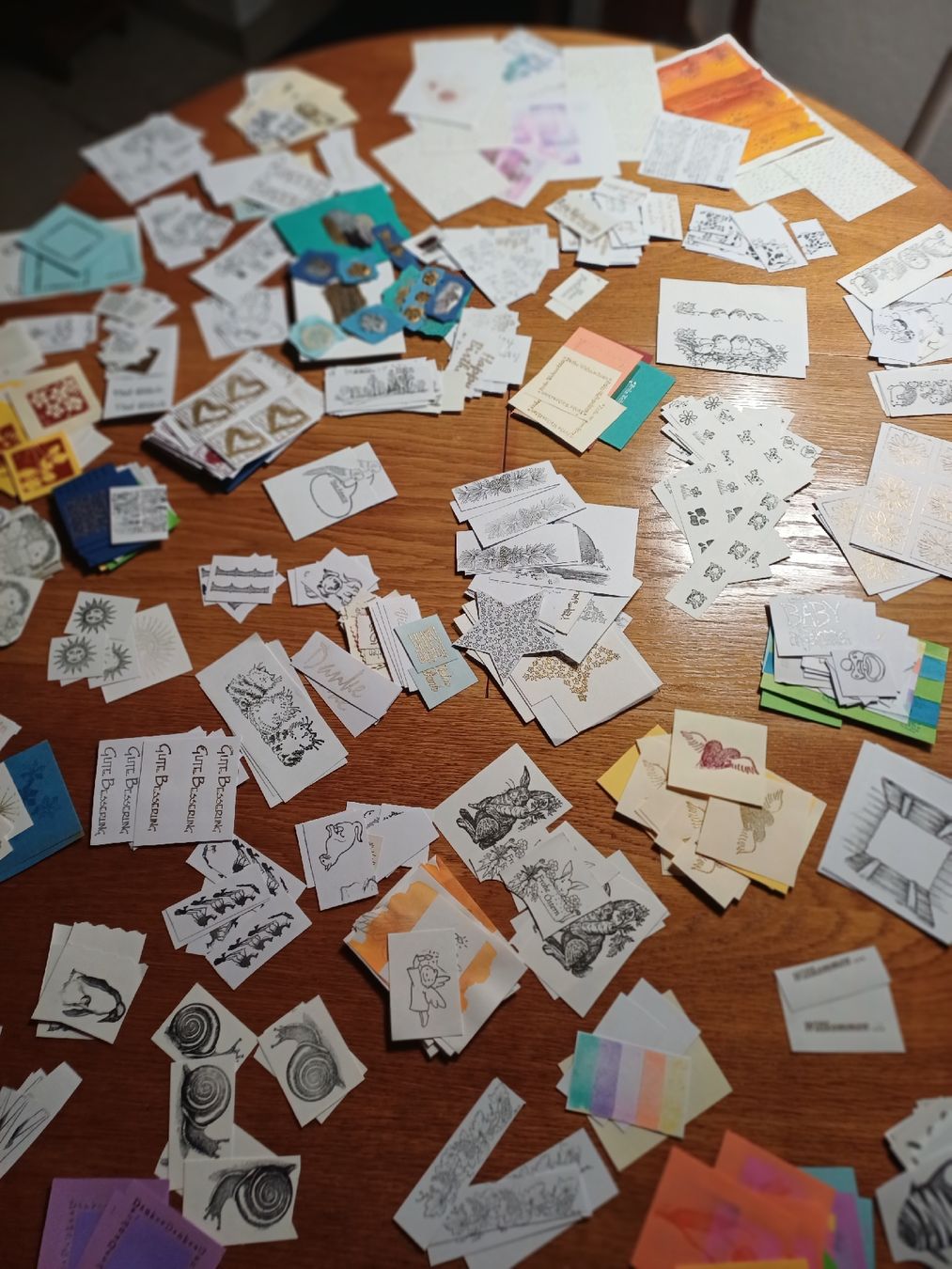 Timbri: Restmaterial Stempel Papier Motive – Usato da Gächliwil venduto da lesidees 7