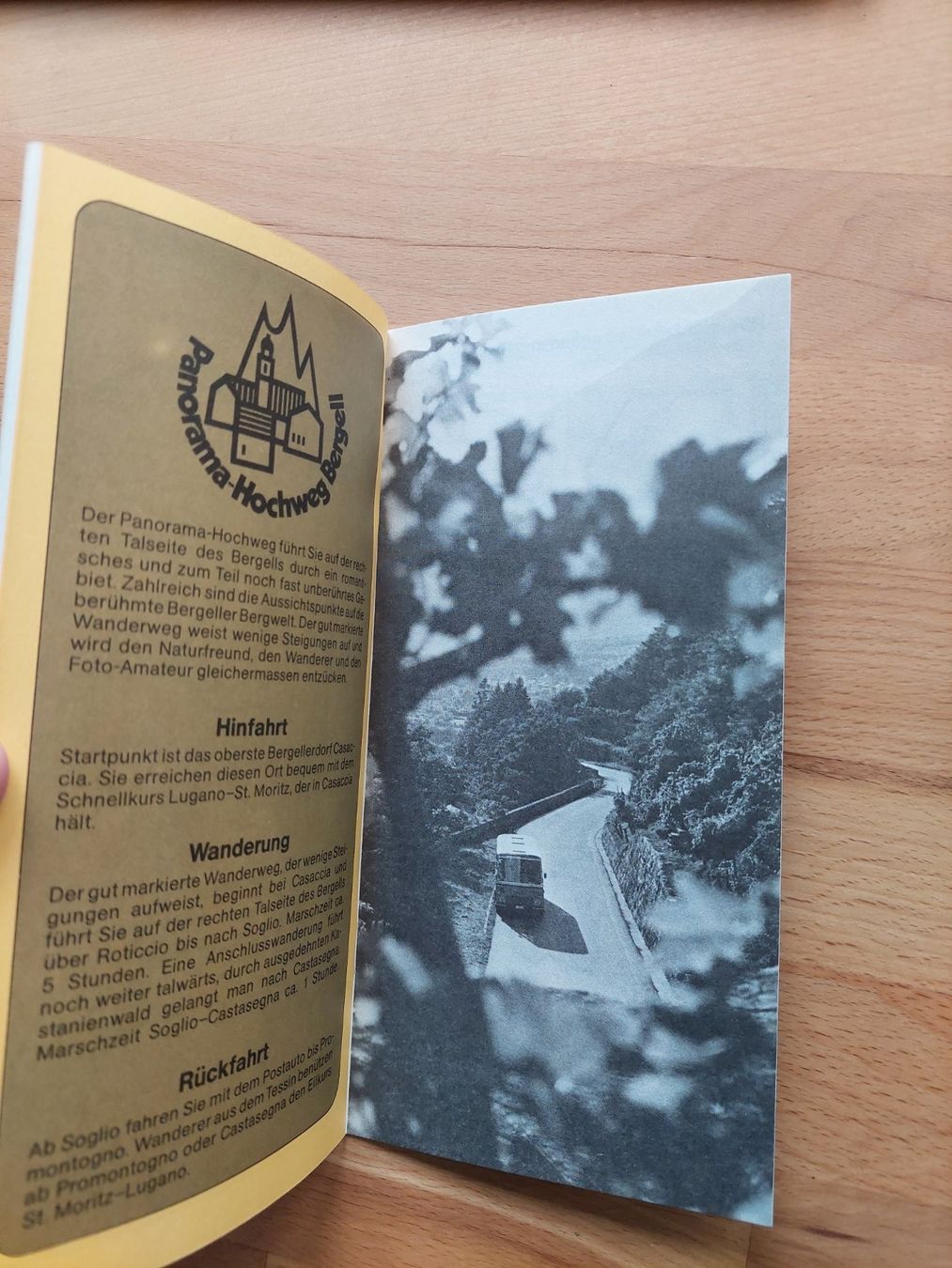 Documenti: 4 alte Prospekte Mit dem Postauto zum Wanderweg – Usato da Obfelden venduto da Foto_Bild_Kunst_Buch 5