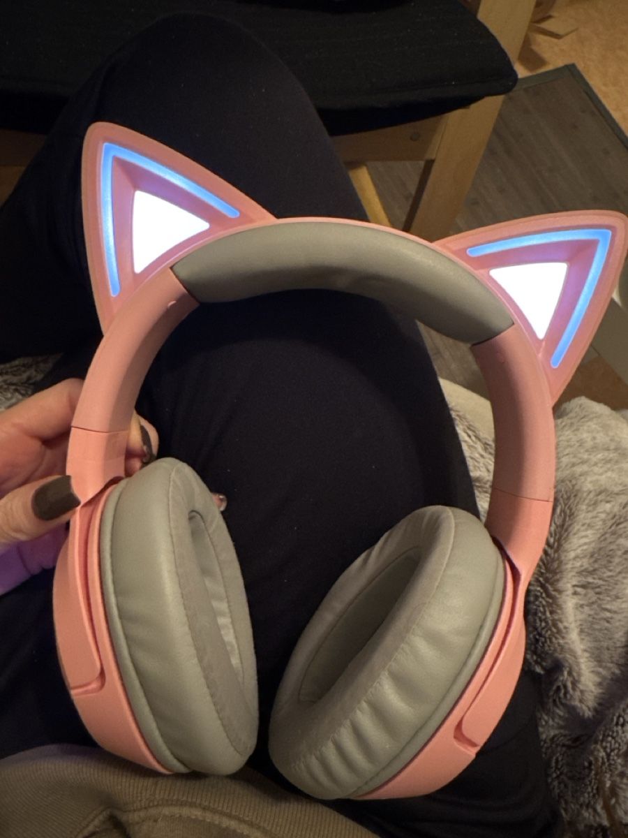 Cuffie: razer kraken kitty v2 bluetooth – Nuovo (secondo la descrizione) da Opfikon venduto da Aylin.7 1