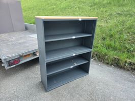 Lista Metallregal mit 2 höhenverstellbaren Tablaren ab 120.-