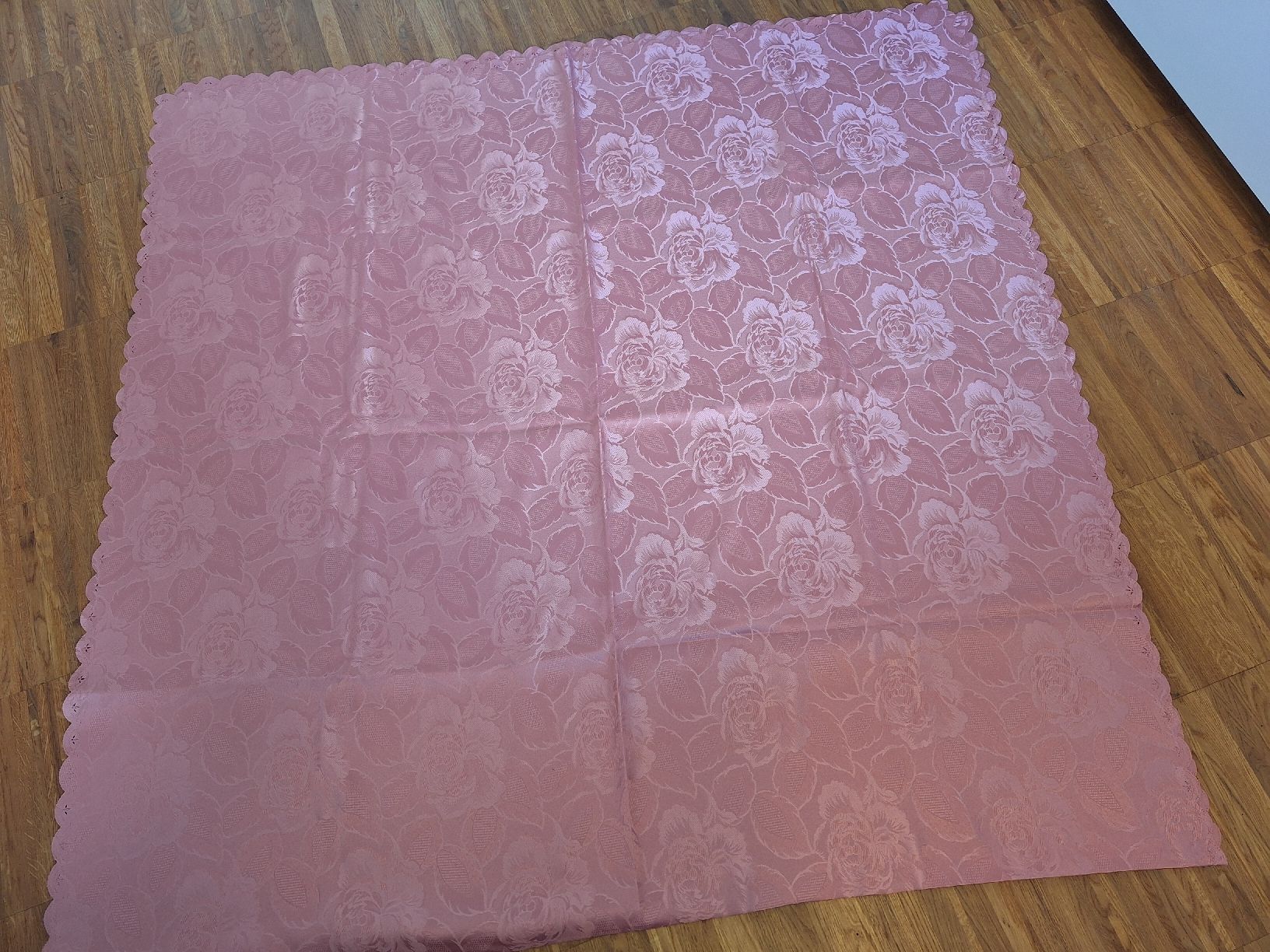 Decken: Decke mit Rosenmuster rosa Spitze ca.155x260cm – Neu (gemäss Beschreibung) aus Regensdorf von Schmim 1
