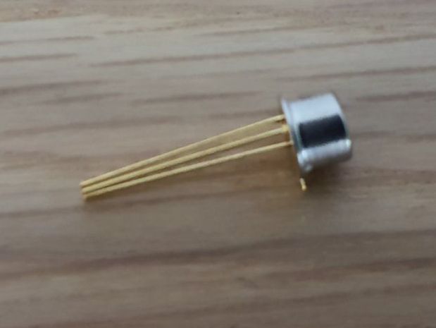 Componenti elettronici: Hf Transistor J310 Metallkappe !!! – Nuovo (secondo la descrizione) da Winterthur venduto da dl6urk