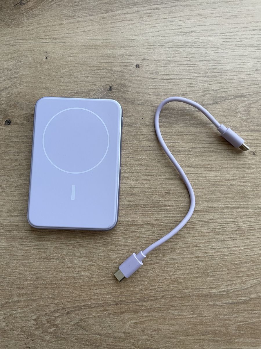 Ladegeräte: Powerbank Fresh n Rebel – Neu (gemäss Beschreibung) aus Otelfingen von 19C90