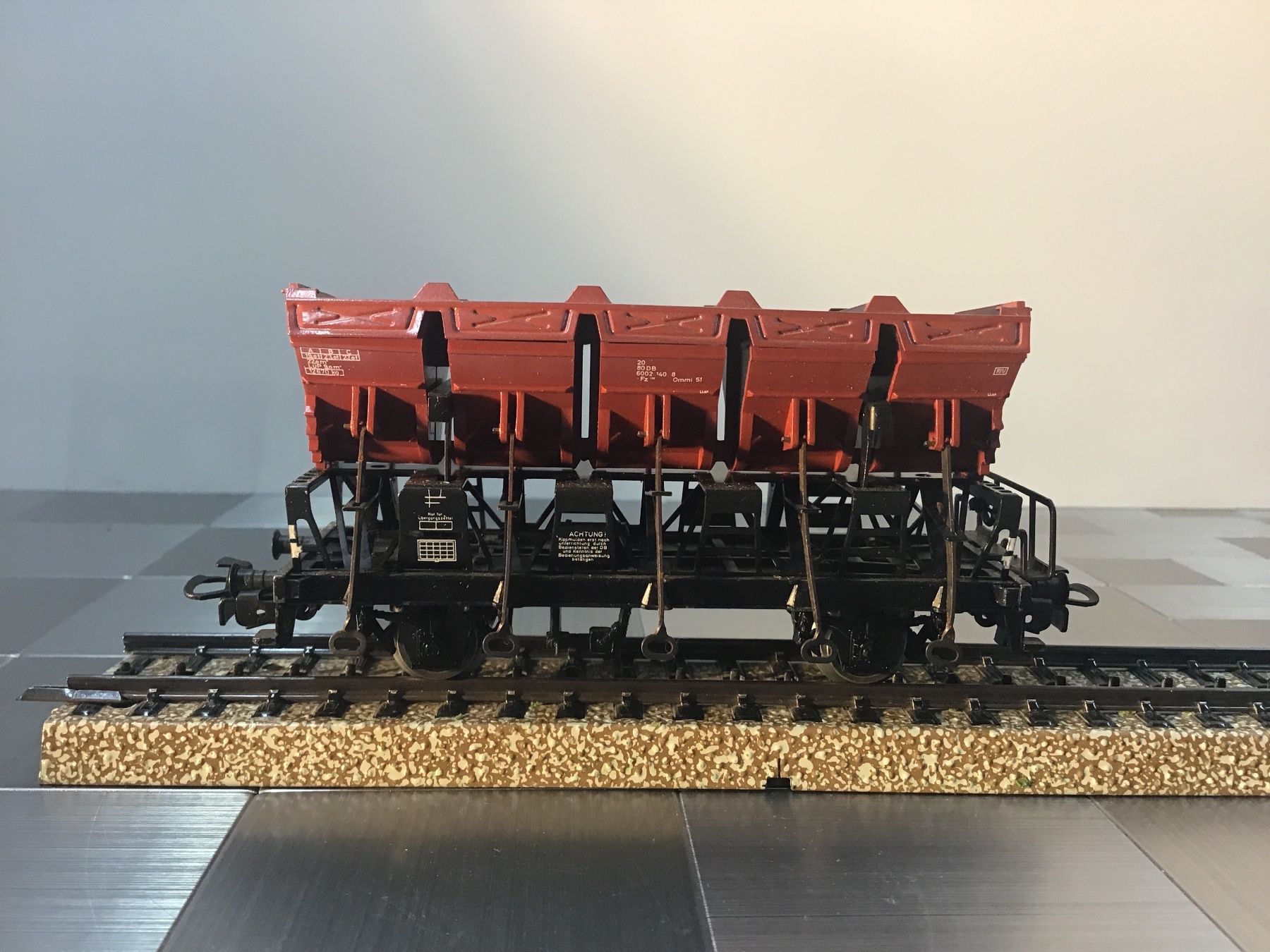 Märklin Modellini di ferrovie: MÄRKLIN H0 MULDENKIPPWAGEN 4635 – Usato da Männedorf venduto da Spezial-Modelle 3