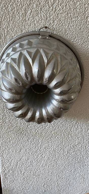 Teglie da forno: Kleinere Gugelhopfform  – Usato da Plons venduto da sus_ltg8