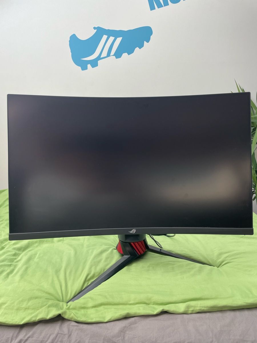 Ecrans: Asus Gaming Monitor – D'occasion à Winterthur par emi_856n