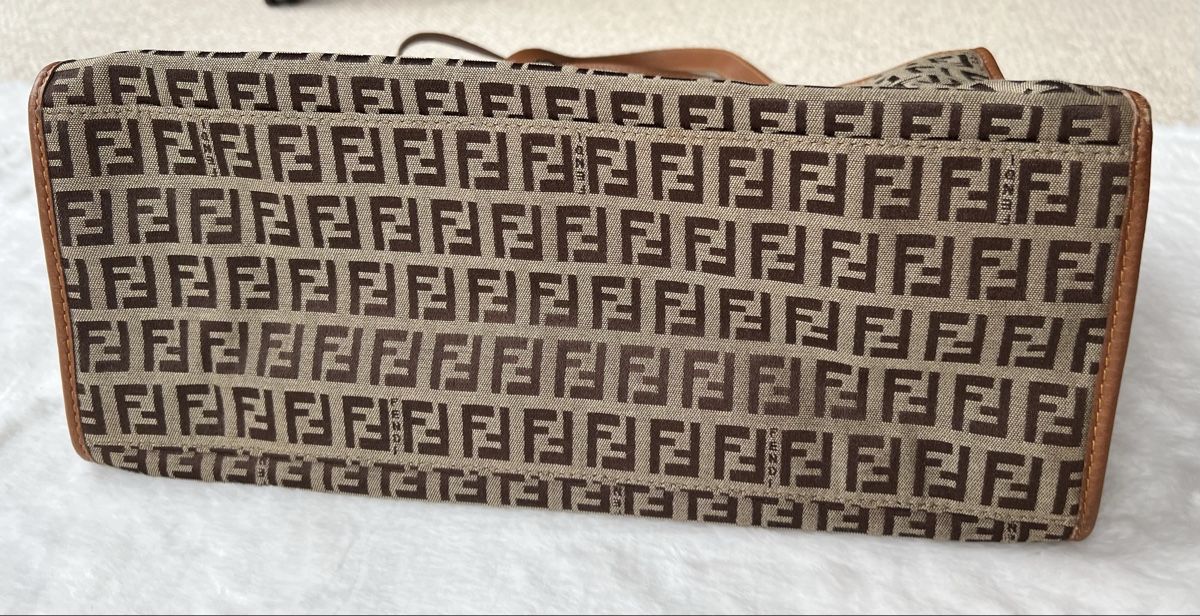Fendi Borse da donna: Fendi braune Zucchino-Monogramm-Handtasche – Usato da Zürich venduto da ClosetKTT 2
