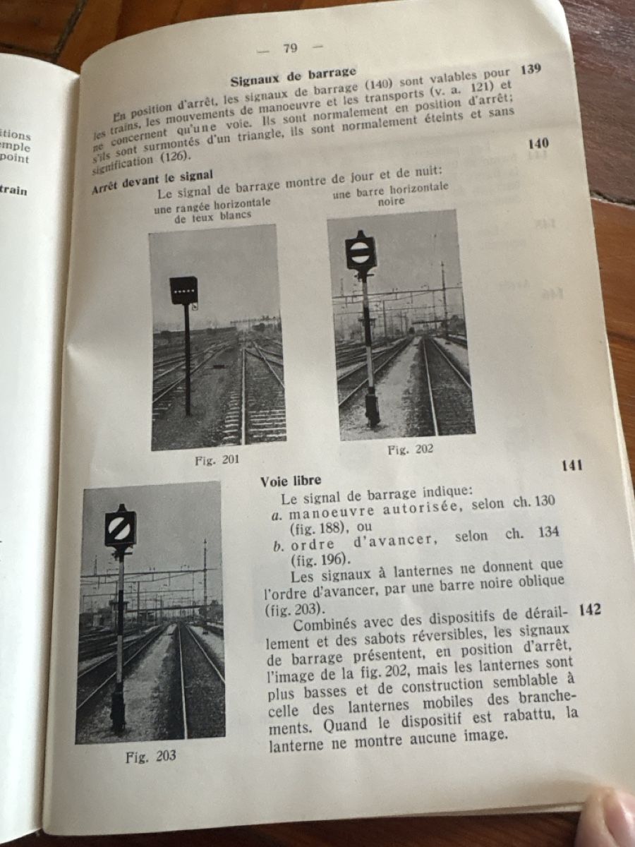 Libri: Règlement des signaux RS - 1.5.1947 – Usato da Troistorrents venduto da Patalax 9