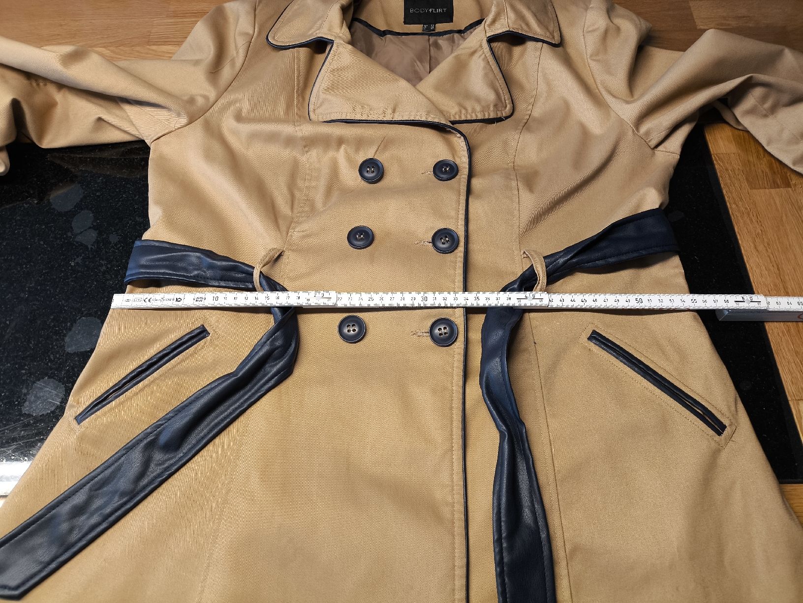 Cappotti: Trenchcoat Gr.46 – Usato da Burgdorf venduto da Ropajesi 3