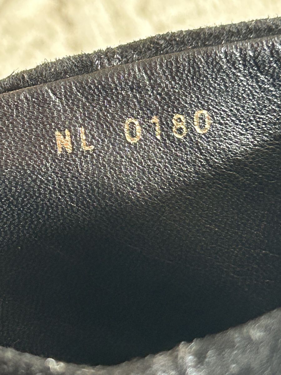 Louis Vuitton Scarpe da donna: Bottes Louis Vuitton cuir-daim noir taille 37 – Usato da Auvernier venduto da Arocc 4