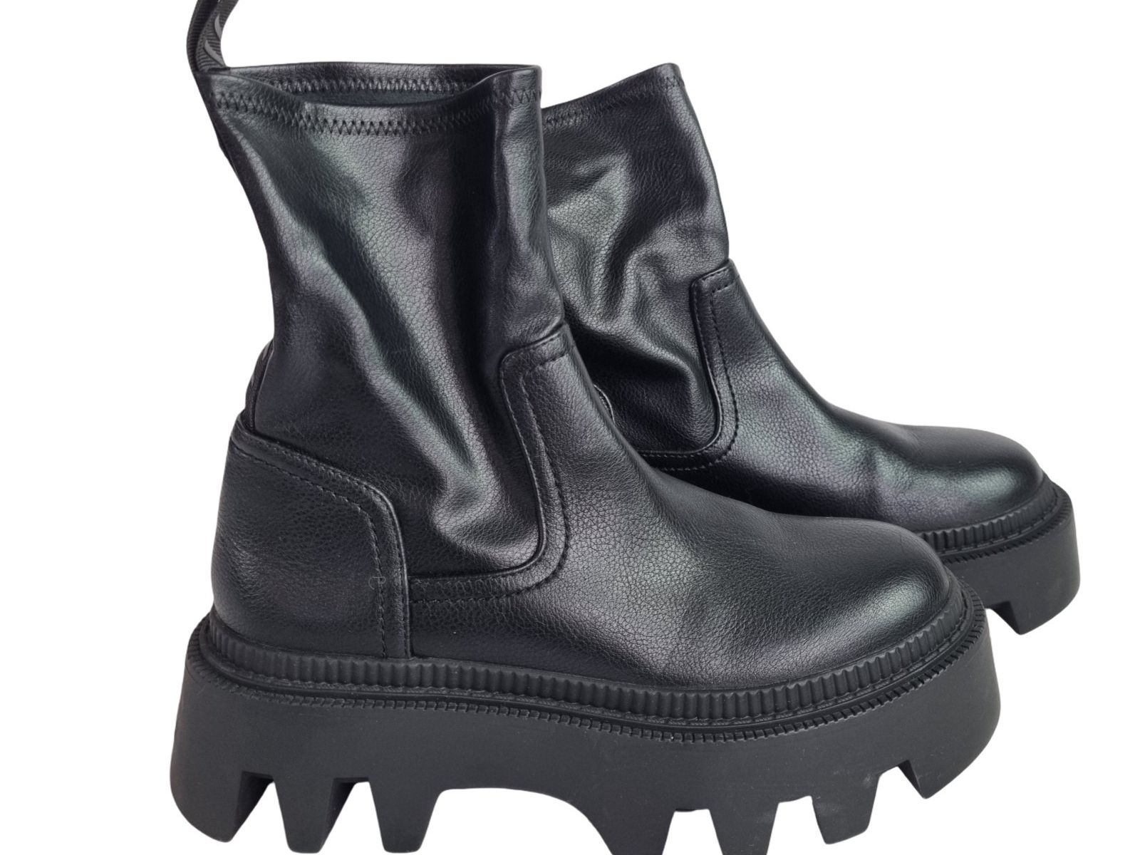 Buffalo Chaussures femmes: BUFFALO Flora Sockboots | Gr. 38 – D'occasion à Wangen b. Olten par Restwert_Wangen 2