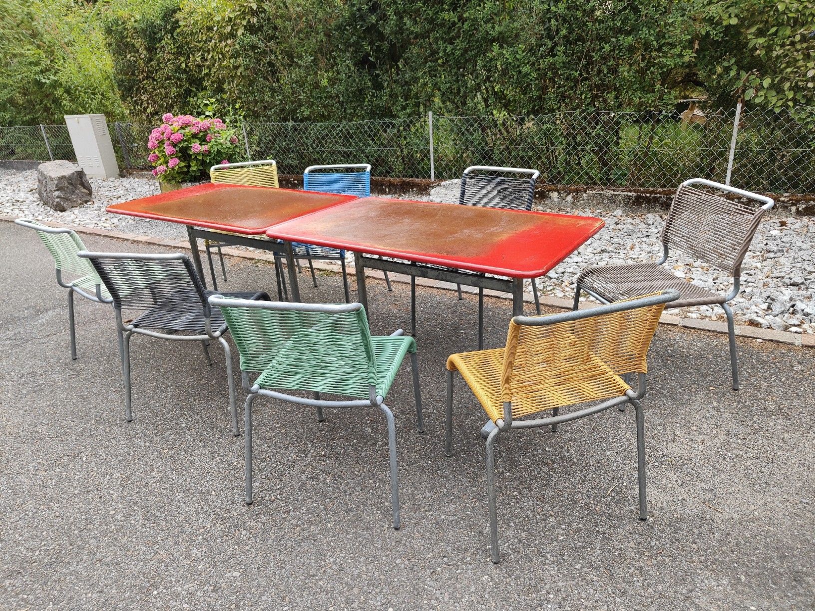 Bigla Set di tavolo e panche: Altes grosses Bigla Tischset mit original Bigla Spaghetti – Usato da Mellingen venduto da Artrena