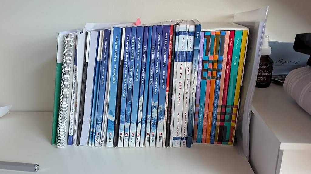 Libri: Bücher EMS / NC Medizin – Usato da Zürich venduto da Micro_.sd