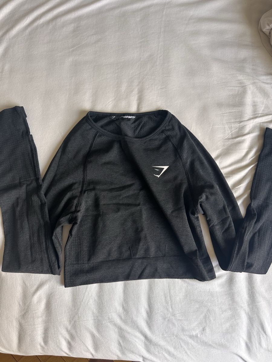 Gymshark Tops: Gymshark Shirt  – D'occasion à Zürich par sin_q2m2