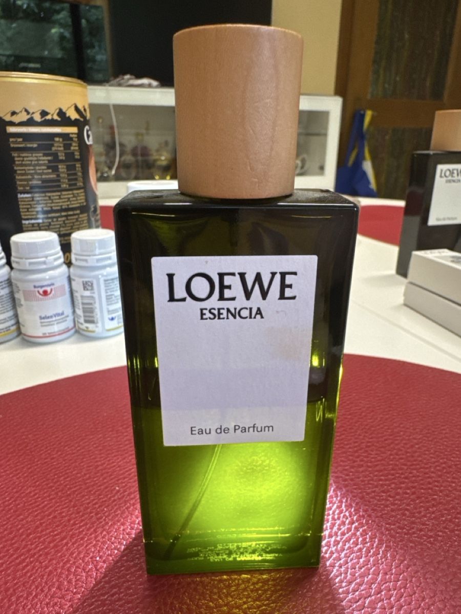 Loewe Profumi & Eau de Toilette: Loewe Esencia Eau de Parfum ca.50ml for Men – Usato da Viganello venduto da NicodemusRoger