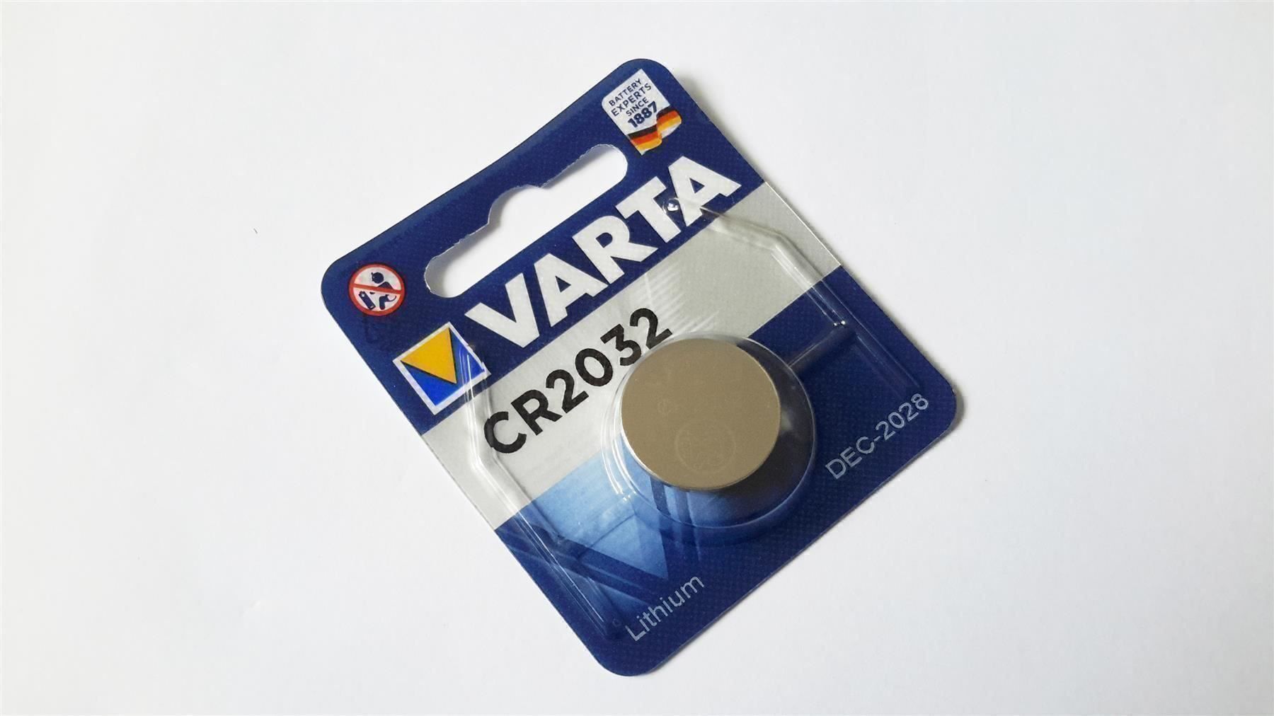 Varta Caricatori & Batterie: Knopfzelle CR2032, Lithium, Varta – Nuovo e nell'imballaggio originale da St. Gallen venduto da cointec 1