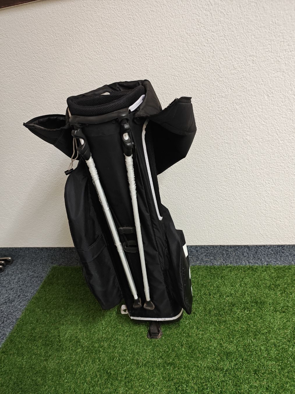 Adidas Borse: Adidas Golfbag – Usato da Uerikon venduto da Chreggus_Golfshop 3