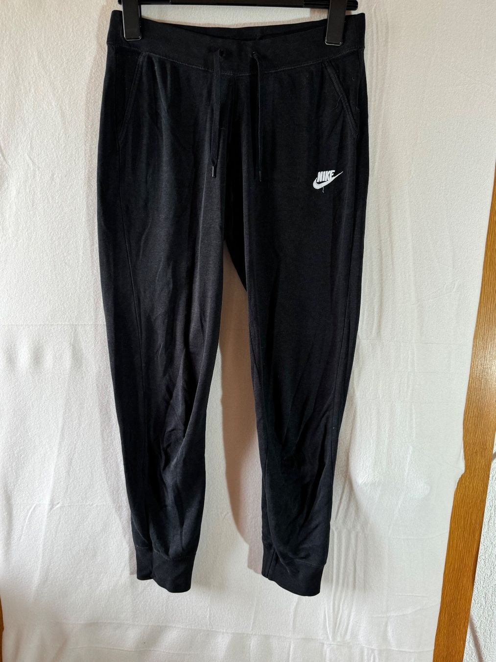 Nike Hosen: Trainerhose, Freizeithose von Nike Gr. M – Gebraucht aus Grosswangen von