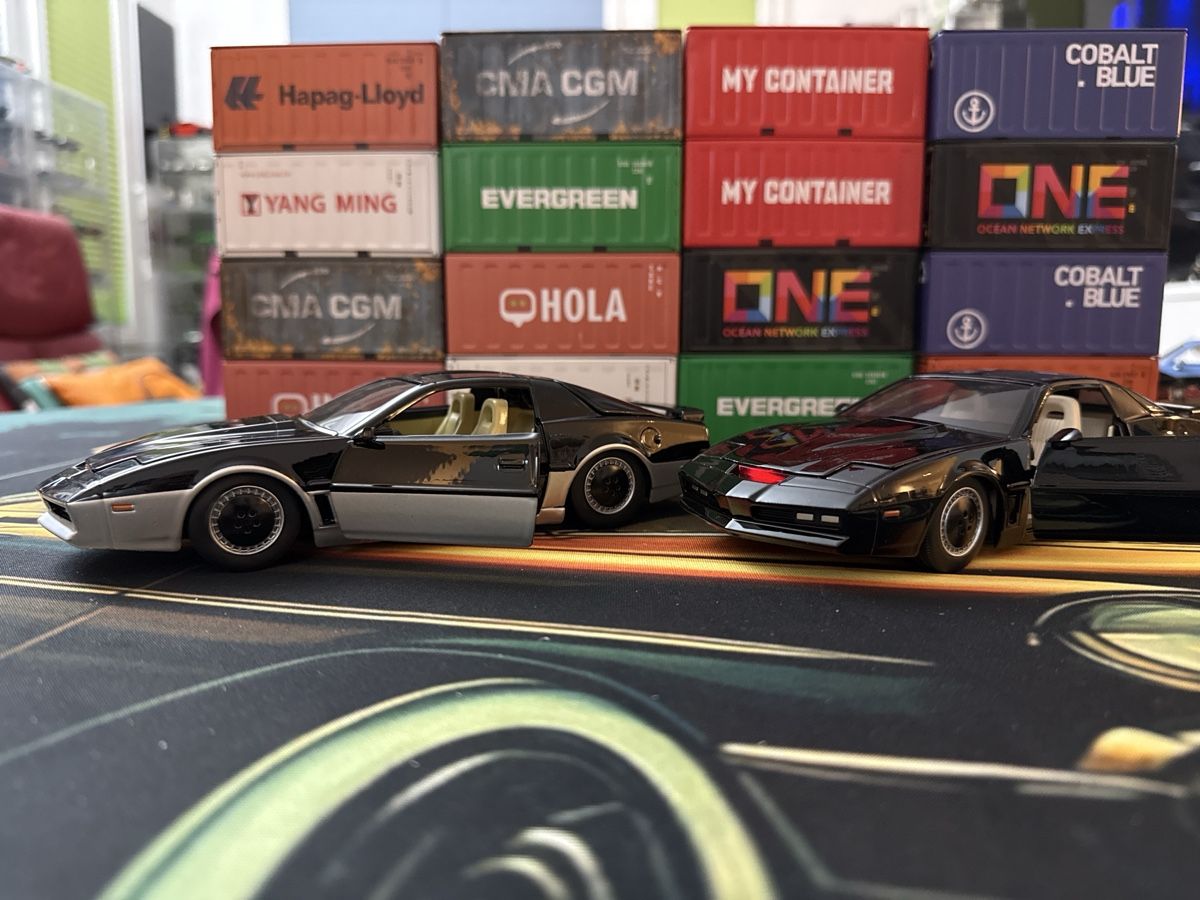 Pontiac Modellini d'auto: Knight Rider KITT  & KARR mit Licht – Nuovo (secondo la descrizione) da Basel venduto da Zomeg 5