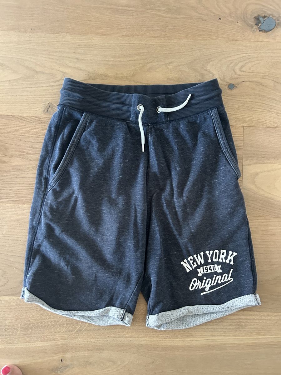 Lotti & Set di vestiti: 2 Sporthose Grösse 152/158 – Usato da Unterlangenegg venduto da Dodo2108 2