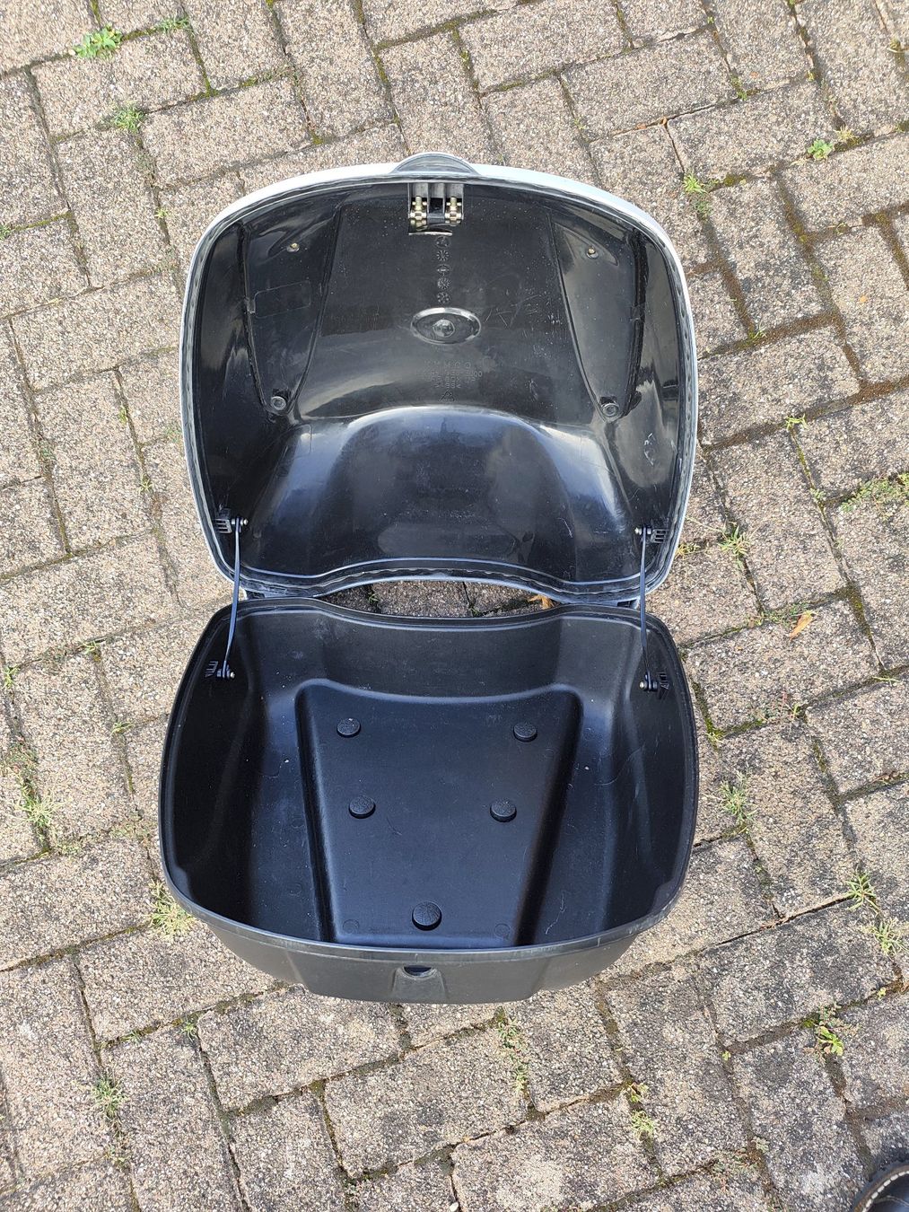 Kymco Topcase: TopCase Kymco – Gebraucht aus Oberwil BL von suaku 1