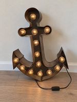 Blechanker-Lampe mit warmem Licht
