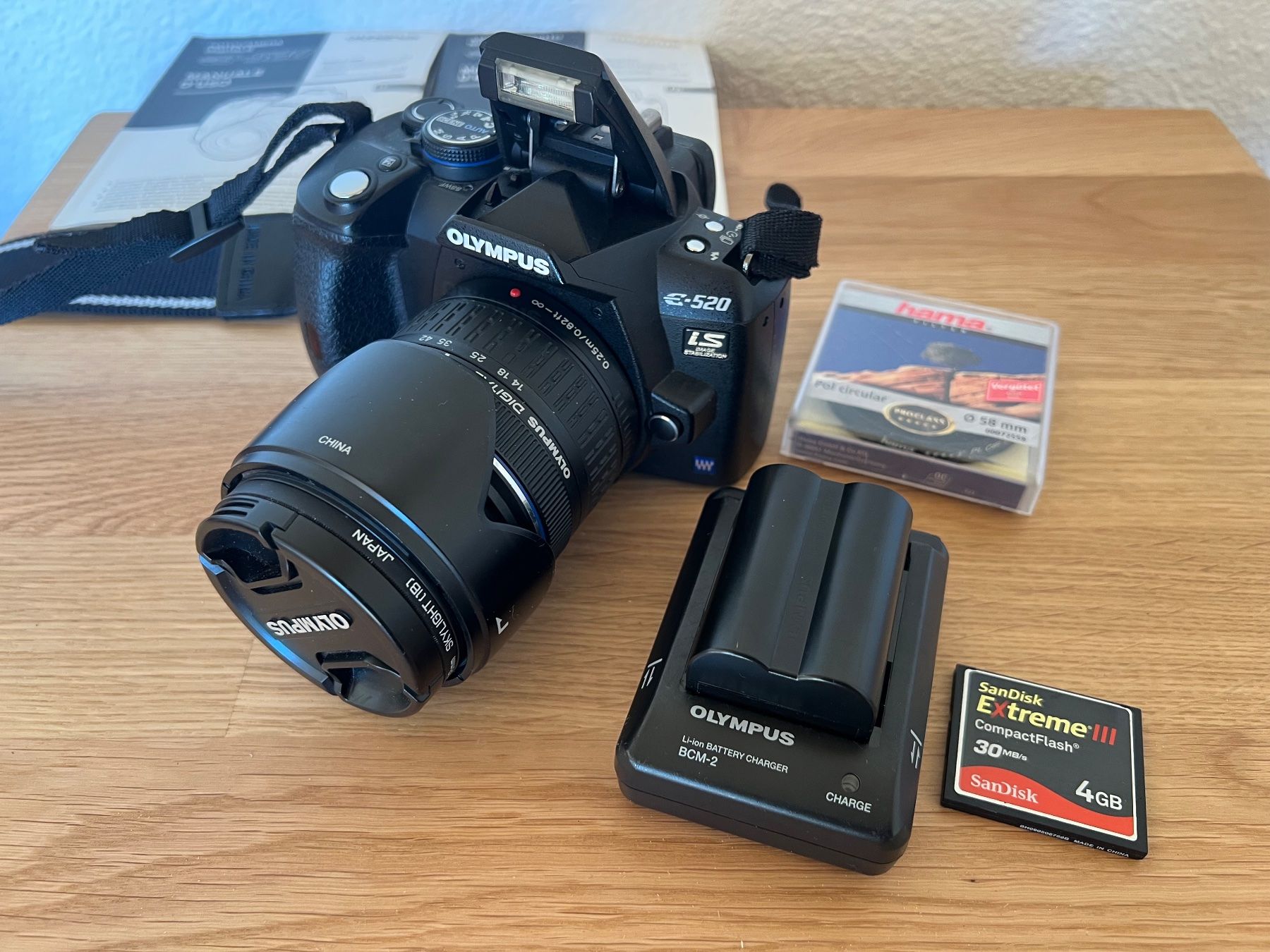 Olympus Fotocamera: Olympus E-520, mit Image Stabilisator – Difettoso da Zürich venduto da Gianni 2