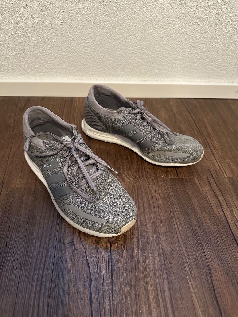 Adidas Herrenschuhe: Adidas Los Angeles Sneaker, Grösse 38 – Gebraucht aus Gachnang von mih_7dkp